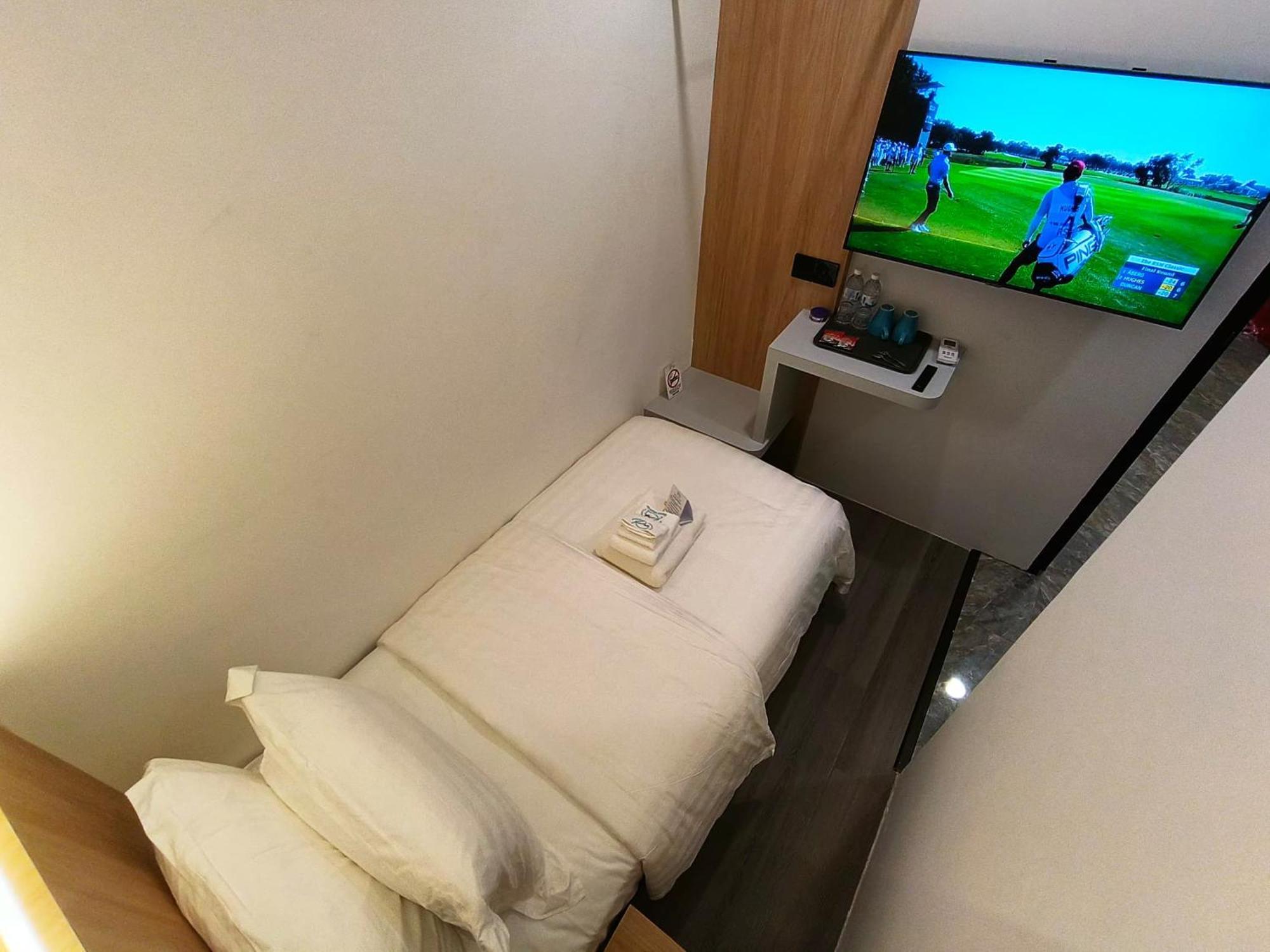 Red'S Hotel Бинтулу Екстериор снимка