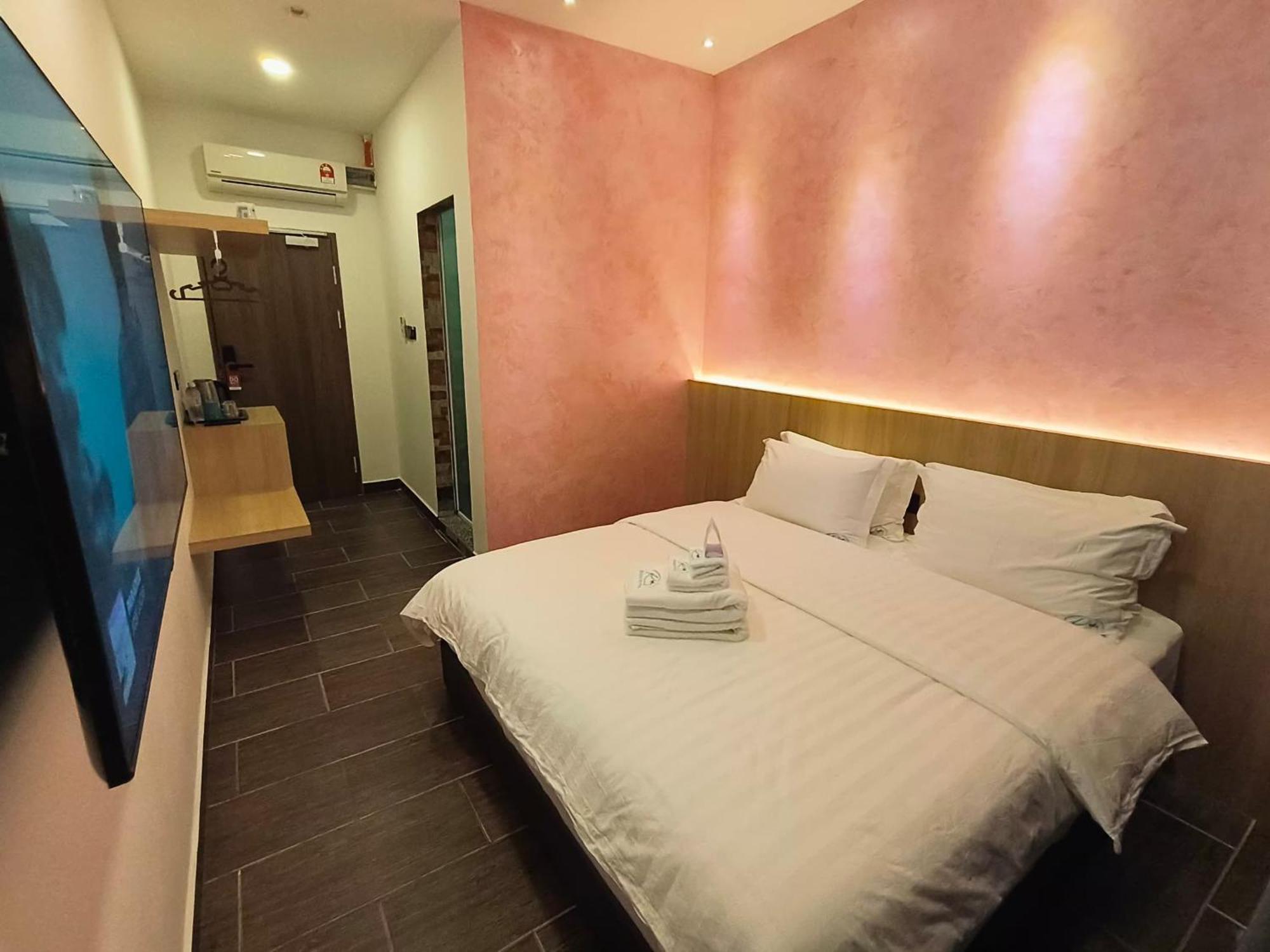 Red'S Hotel Бинтулу Екстериор снимка