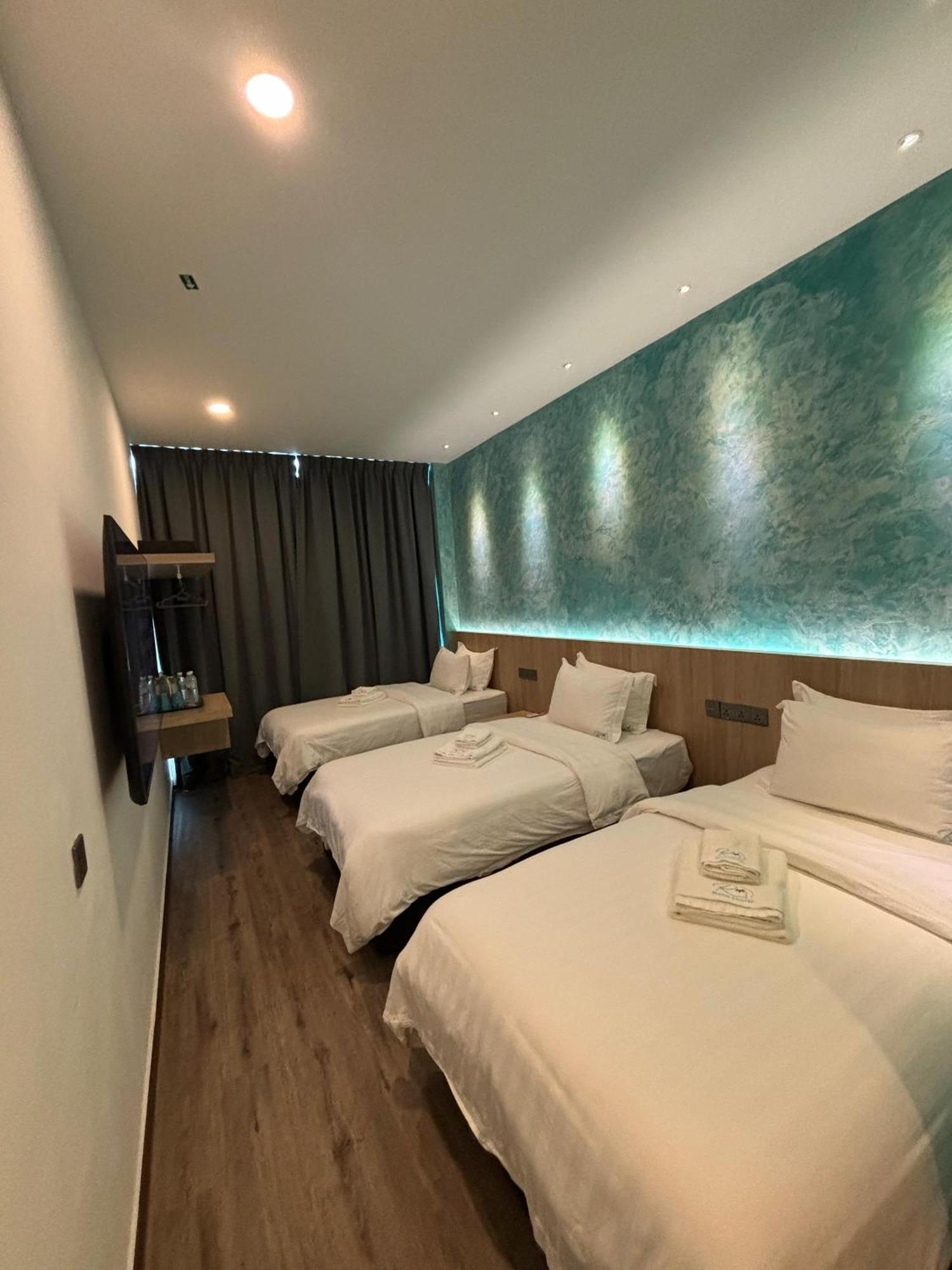 Red'S Hotel Бинтулу Екстериор снимка