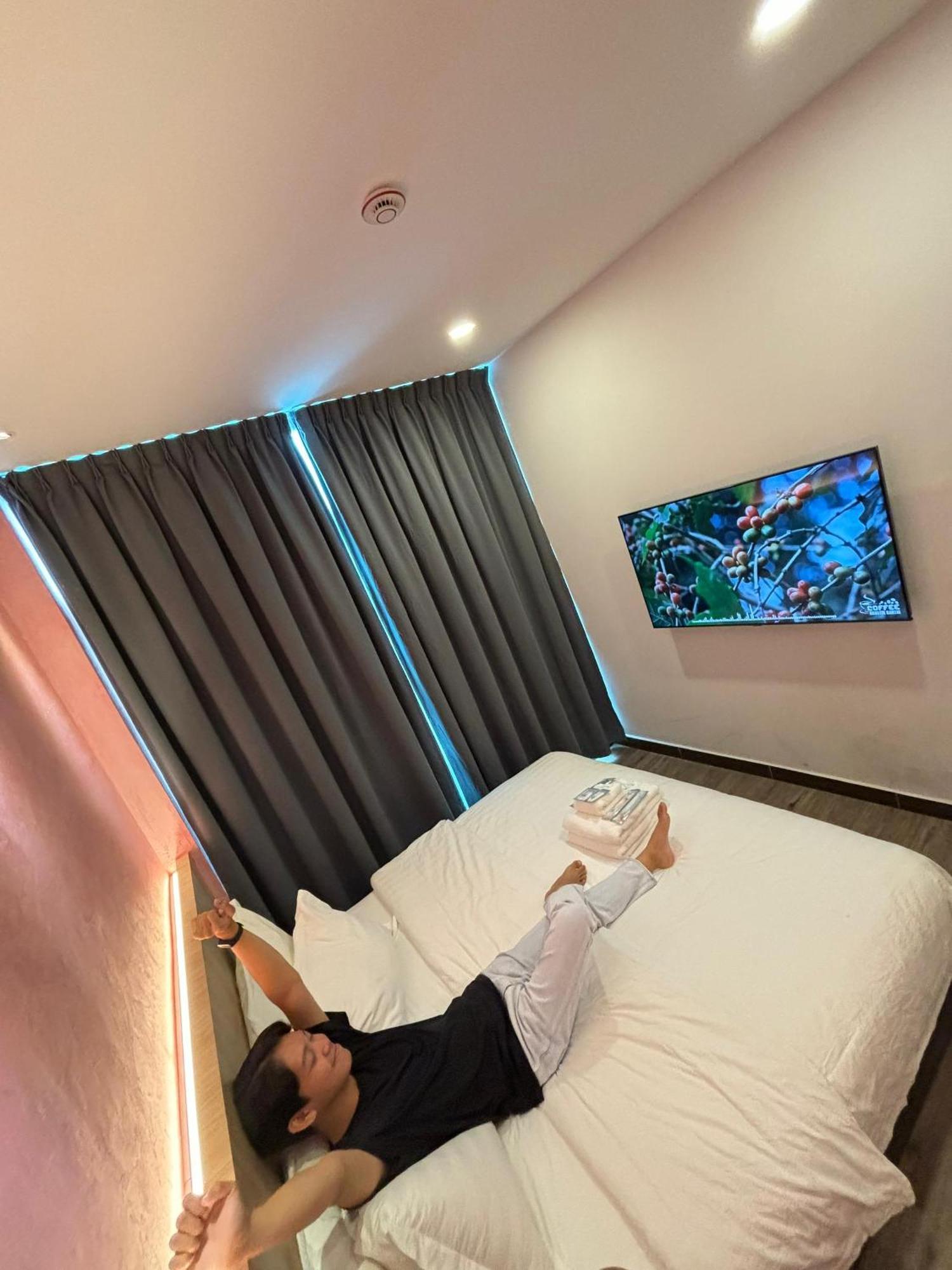 Red'S Hotel Бинтулу Екстериор снимка